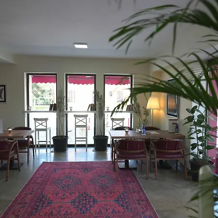 Pertevniyal Aziziye 3*