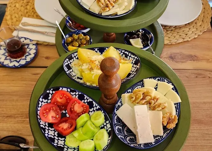 Hotel Pertevniyal Aziziye *